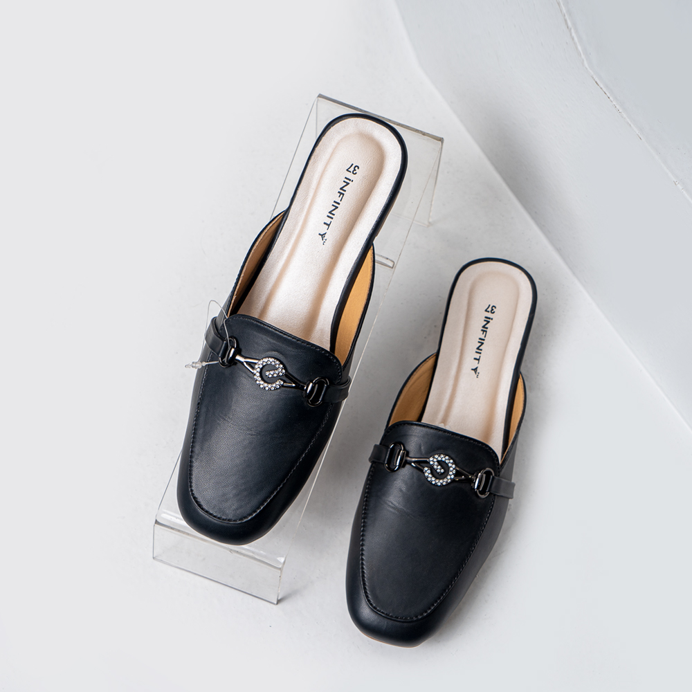 iNFINITY Ladies Black Color Sandal