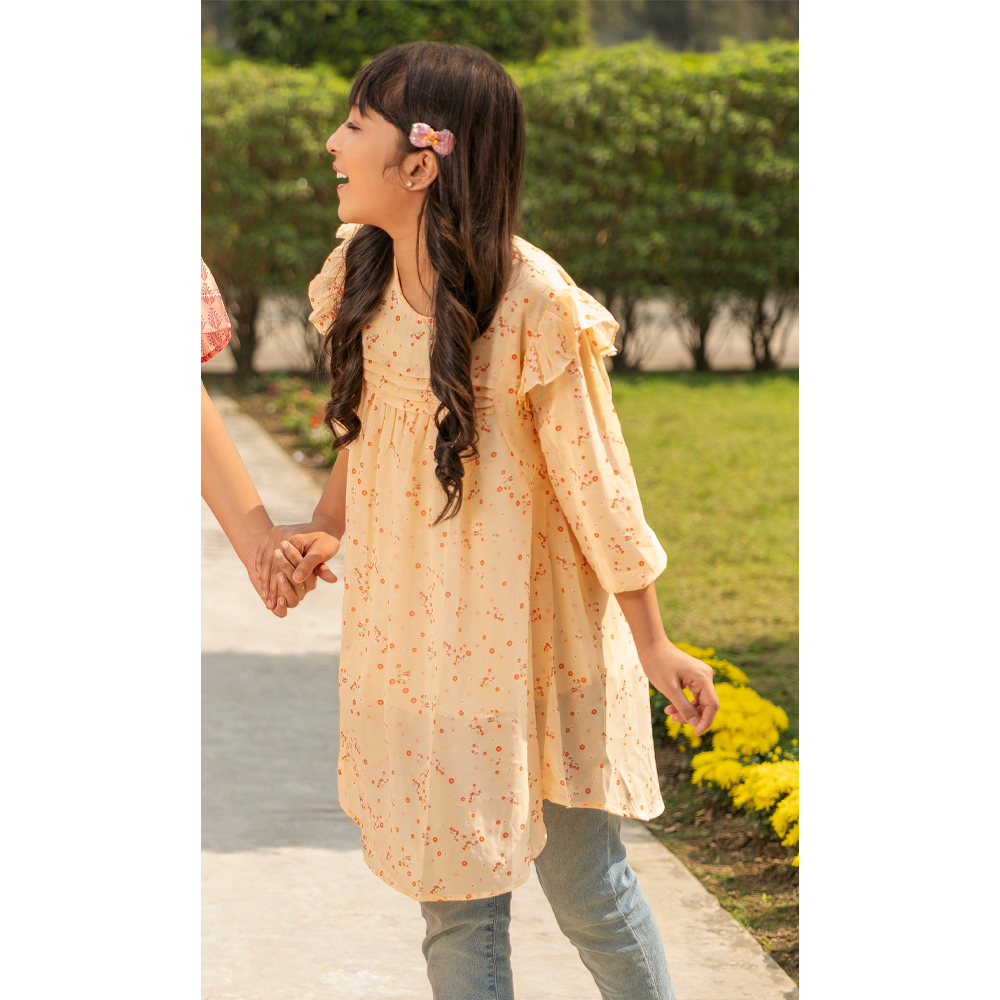 iNFINITY Kids Cream Color Printed Tops