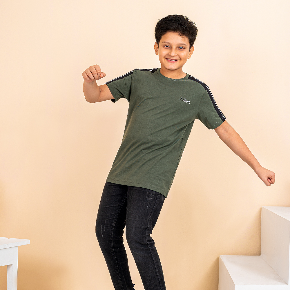 iNFINITY Boys Olive Color Round Neck T-Shirt