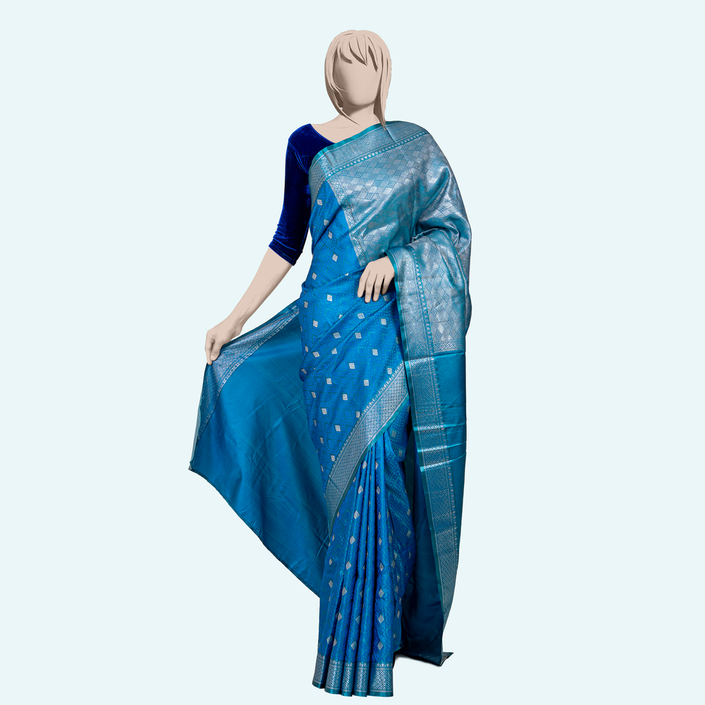 Women’s Contrasted Silk Saree by Muslin